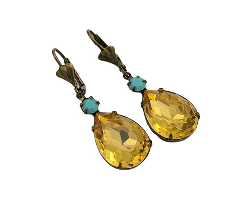 Vintage-Inspired Gold Crystal Teardrop Dangle Earrings